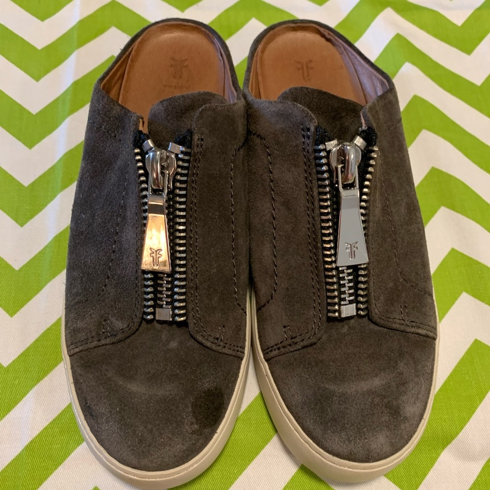 Frye Lena zip 7